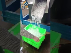 เครื่องทําน้ําแข็งหลอด 10 ตัน กําลังใช้งาน