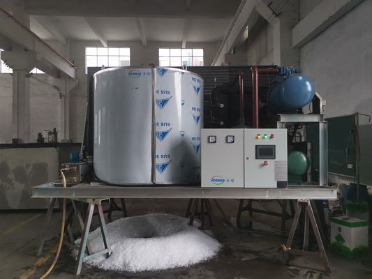 เครื่องทำน้ำแข็งเกล็ดน้ำจืดอุตสาหกรรม 5 ตัน Direct Cooling